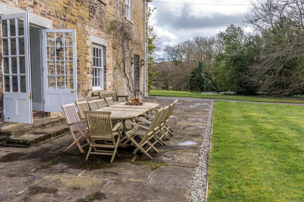 The Manor House At Boconnion Villa Bodmin Bagian luar foto