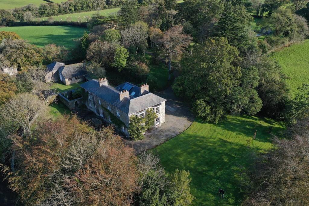 The Manor House At Boconnion Villa Bodmin Bagian luar foto