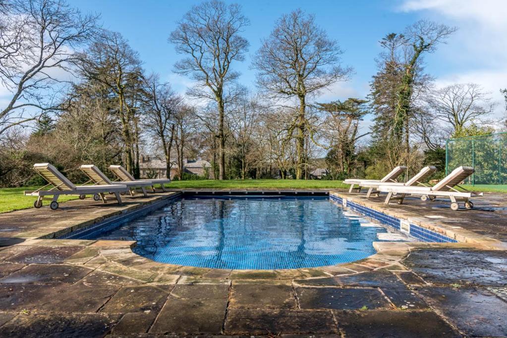 The Manor House At Boconnion Villa Bodmin Bagian luar foto